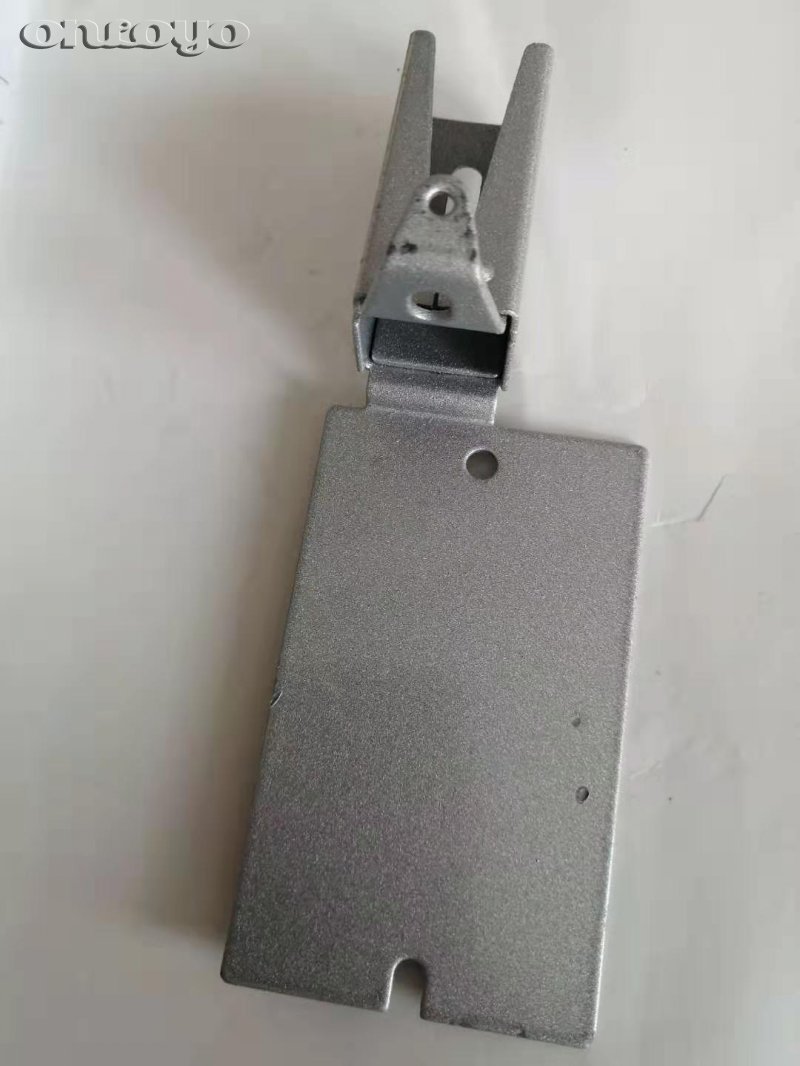 245033